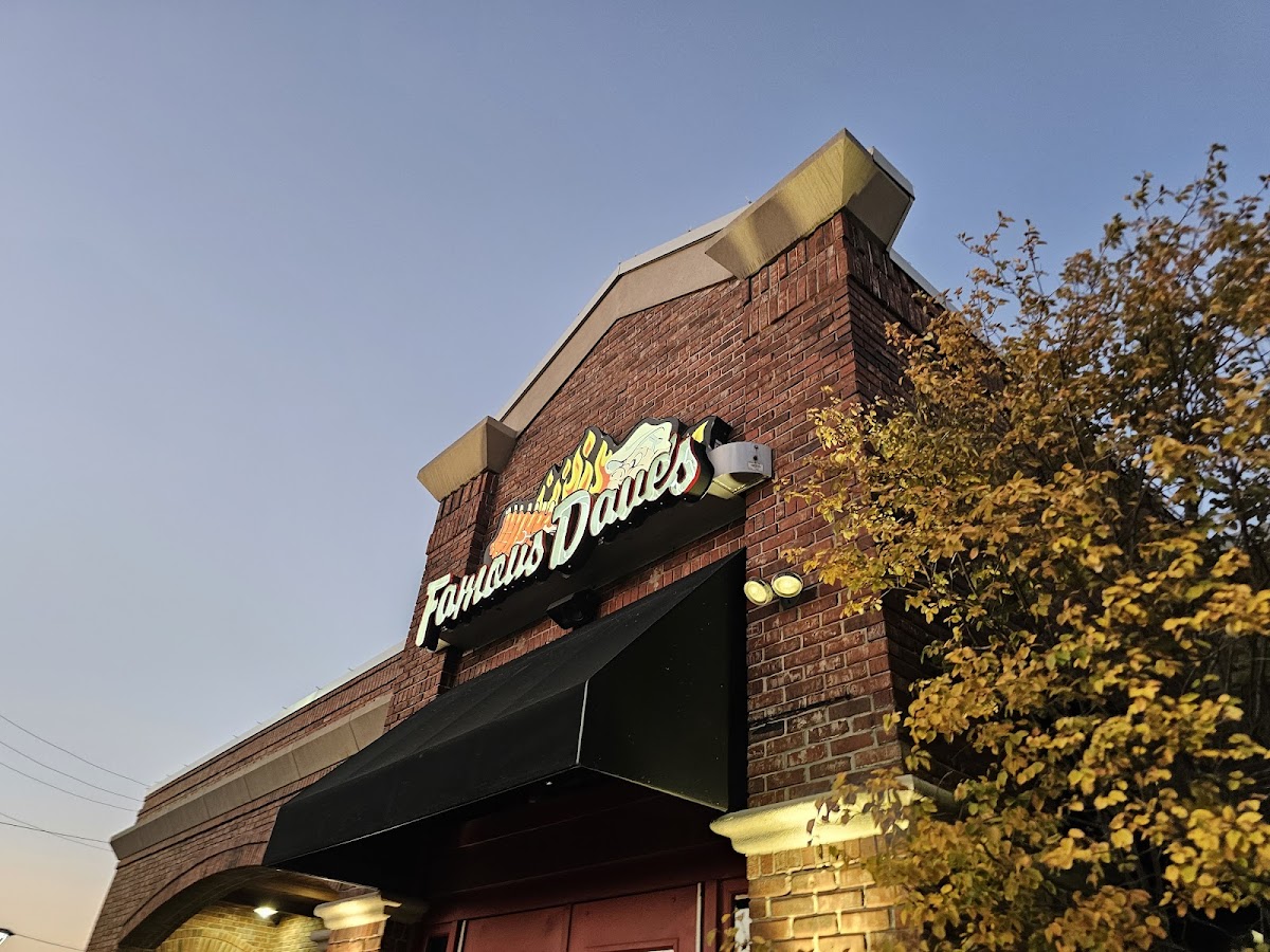 Famous Dave's Bar B Que Novi